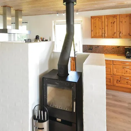 3 Bedroom Cozy In Casa de Férias Fur