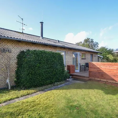 3 Bedroom Cozy In *