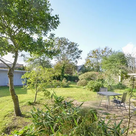 Ferienhaus 3 Bedroom Cozy In Fur