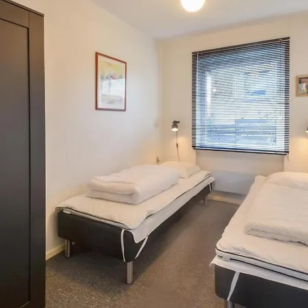 Ferienhaus 3 Bedroom Cozy In Fur